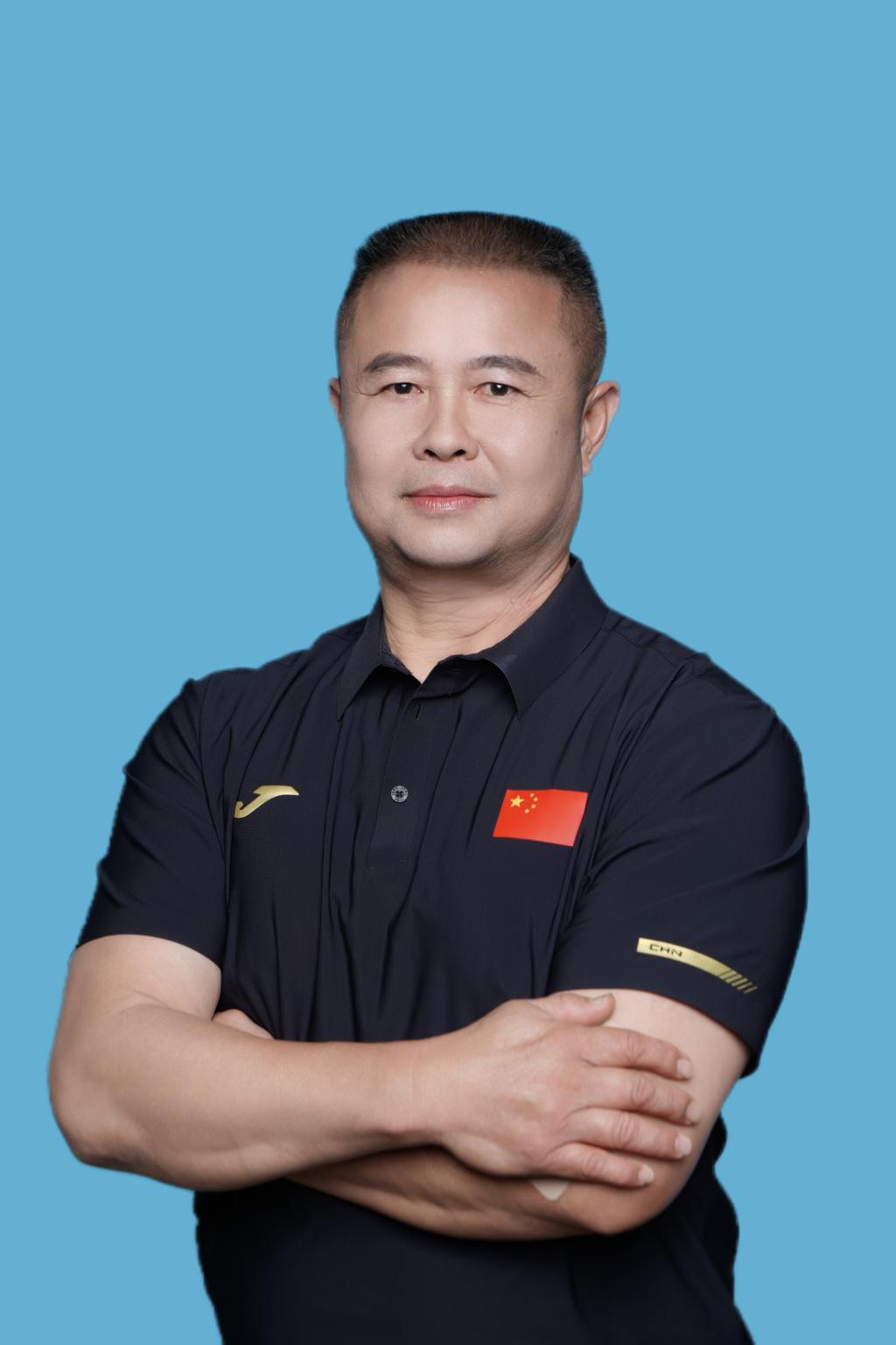 罗革