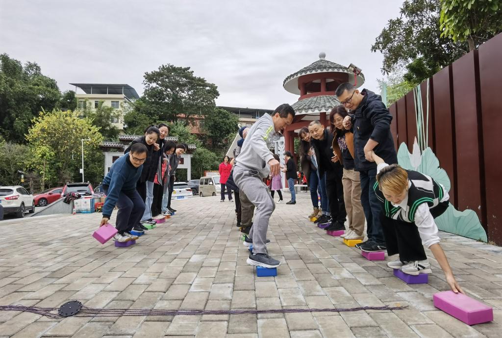 D05749515E3A1B580B5F45EB8305CBFF