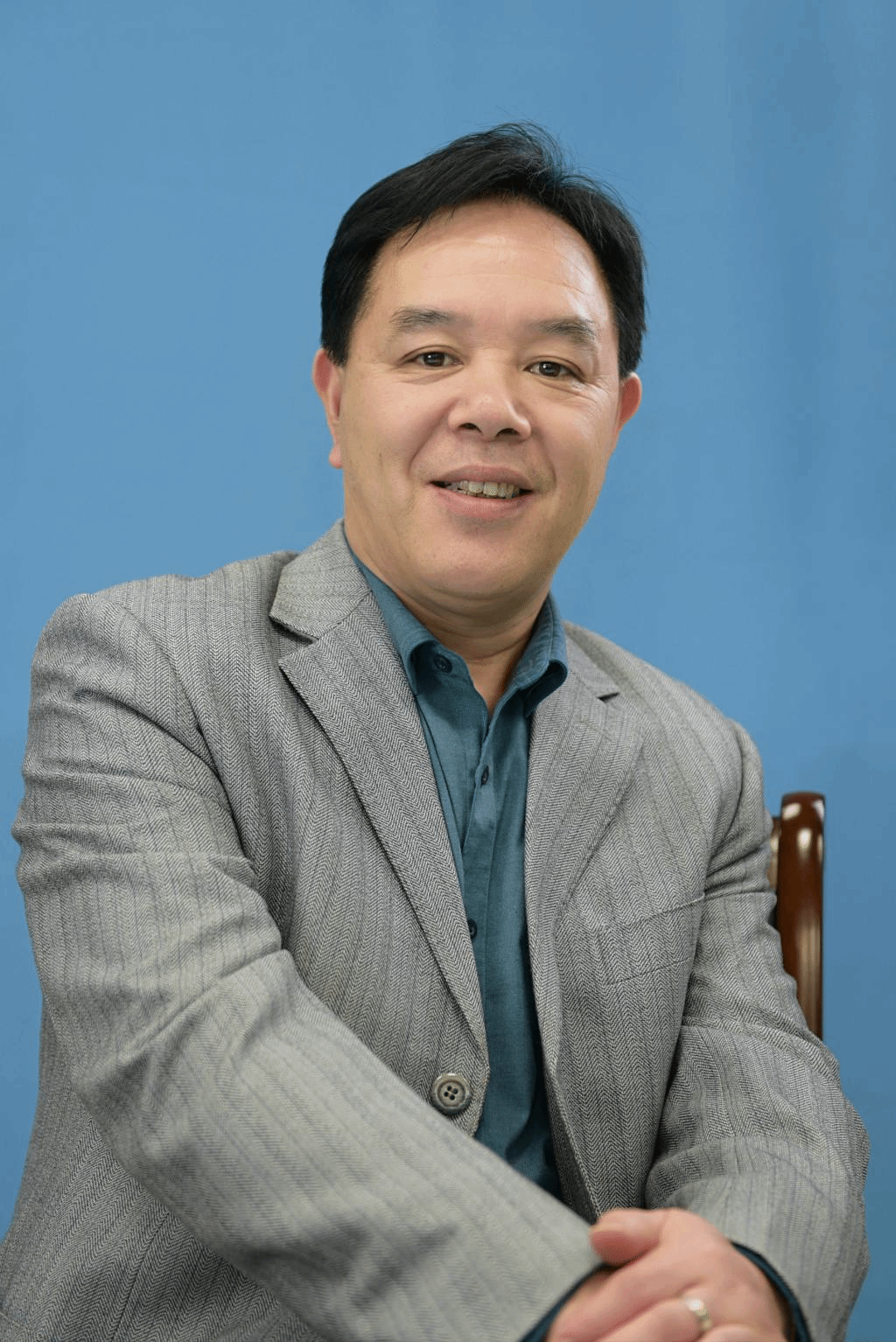 中心副主任 副教授陈永鹏硕士 大学数学教学中心主任 副教授张明俊