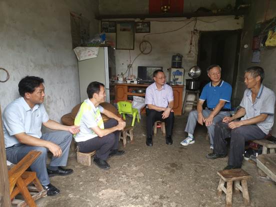 说明: E:\祝新党政办工作资料\党政办常规工作\秘书科工作\新闻稿\校领导带队到融安县开展调研\IMG_20190716_114706.jpg