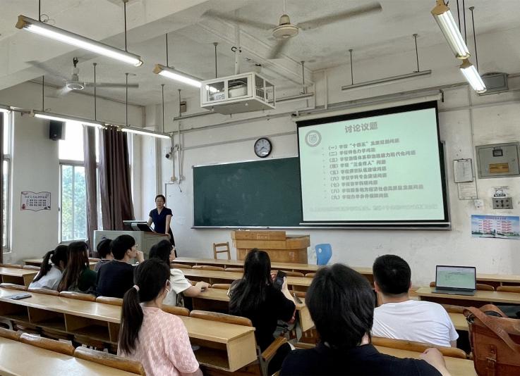 博士讨论组会议照片_副本