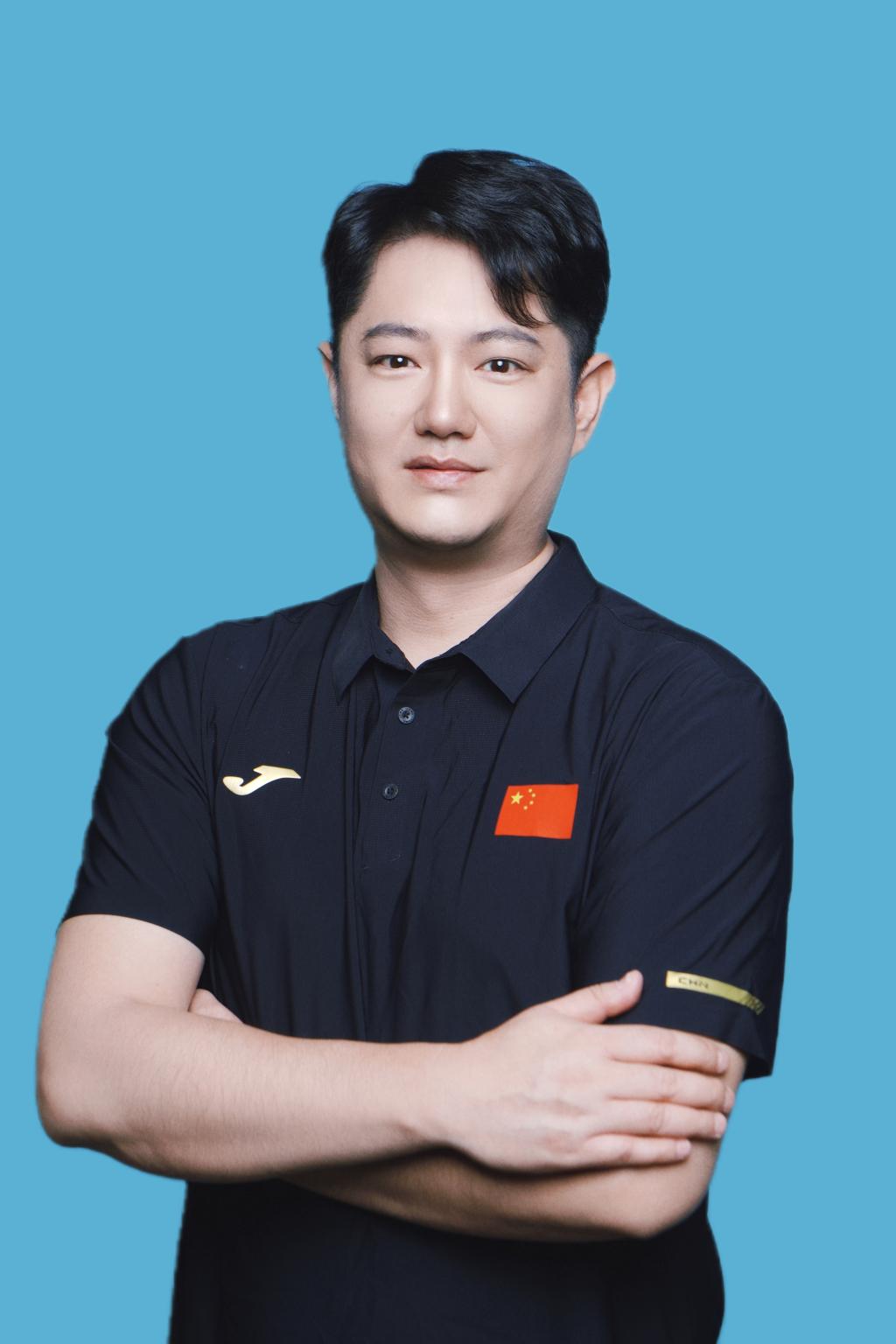 王梓