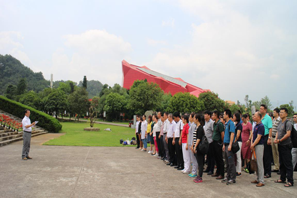 我校组织处级以上领导干部到桂林市开展革命传统和党风廉政主题教育活动