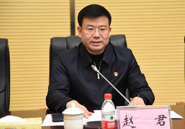 我校开展脱贫攻坚(乡村振兴)工作队员轮换交接工作-广西科技大学